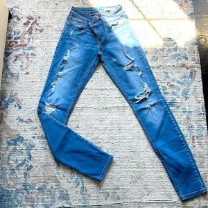 Power skinny low waisted stretch jean size 26